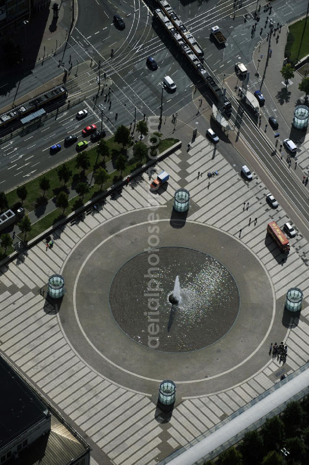 Aerial photograph Leipzig - Blick auf den Augustusplatz vor dem Opernhaus Leipzig - gegenüber dem Gewandhaus Leipzig. View the square Augustusplatz in front of the Leipzig Opera House - opposite the Gewandhaus Leipzig.