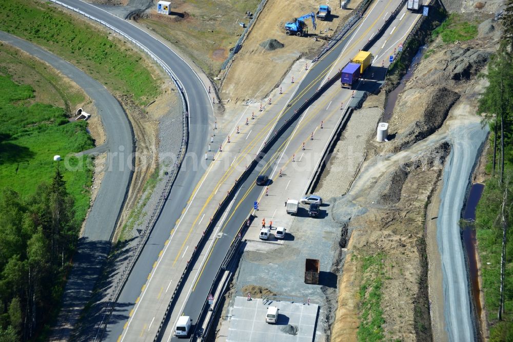 Aerial photograph Dittersdorf - Buildings and route of the motorway A9 motorway with four lanes now. Currently, reconstruction, expansion and new construction work is underway for the six-lane expansion of Highway 9 between Triptis and Schleiz by Wayss & Freytag Ingenieurbau and EUROVIA VINCI