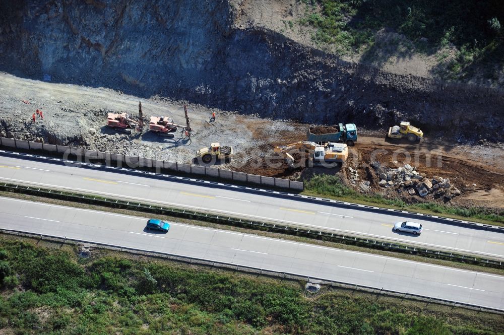 Aerial image Görkwitz - Buildings and route of the motorway A9 motorway with four lanes now. Currently, reconstruction, expansion and new construction work is underway for the six-lane expansion of Highway 9 between Triptis and Schleiz by Wayss & Freytag Ingenieurbau and EUROVIA VINCI in Thuringia