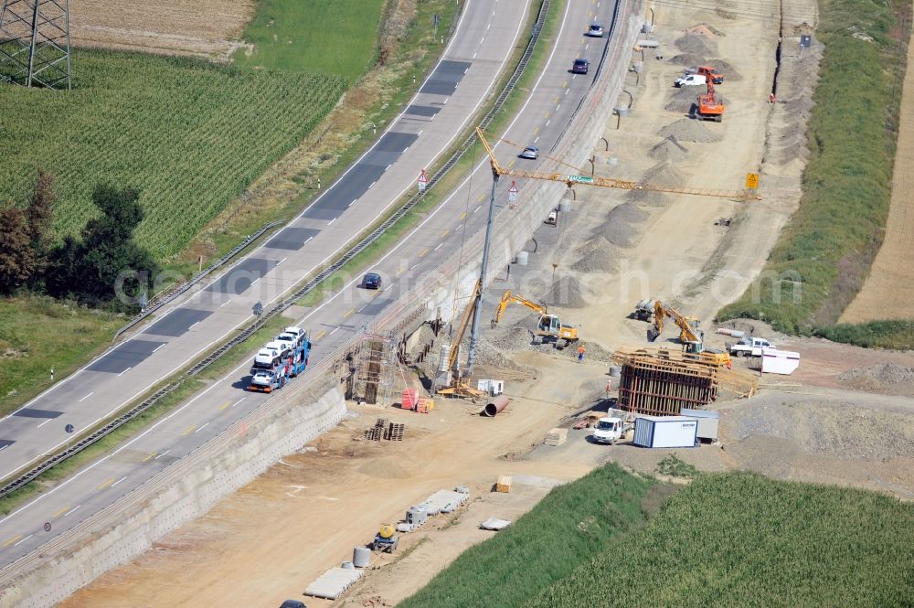 Aerial image Görkwitz - Buildings and route of the motorway A9 motorway with four lanes now. Currently, reconstruction, expansion and new construction work is underway for the six-lane expansion of Highway 9 between Triptis and Schleiz by Wayss & Freytag Ingenieurbau and EUROVIA VINCI in Thuringia