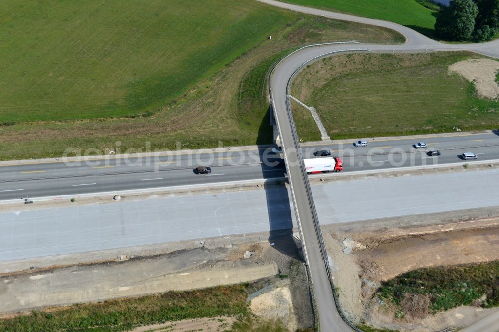 Aerial image Görkwitz - Buildings and route of the motorway A9 motorway with four lanes now. Currently, reconstruction, expansion and new construction work is underway for the six-lane expansion of Highway 9 between Triptis and Schleiz by Wayss & Freytag Ingenieurbau and EUROVIA VINCI in Thuringia