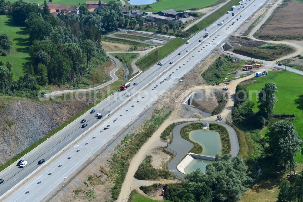 Aerial image Görkwitz - Buildings and route of the motorway A9 motorway with four lanes now. Currently, reconstruction, expansion and new construction work is underway for the six-lane expansion of Highway 9 between Triptis and Schleiz by Wayss & Freytag Ingenieurbau and EUROVIA VINCI in Thuringia