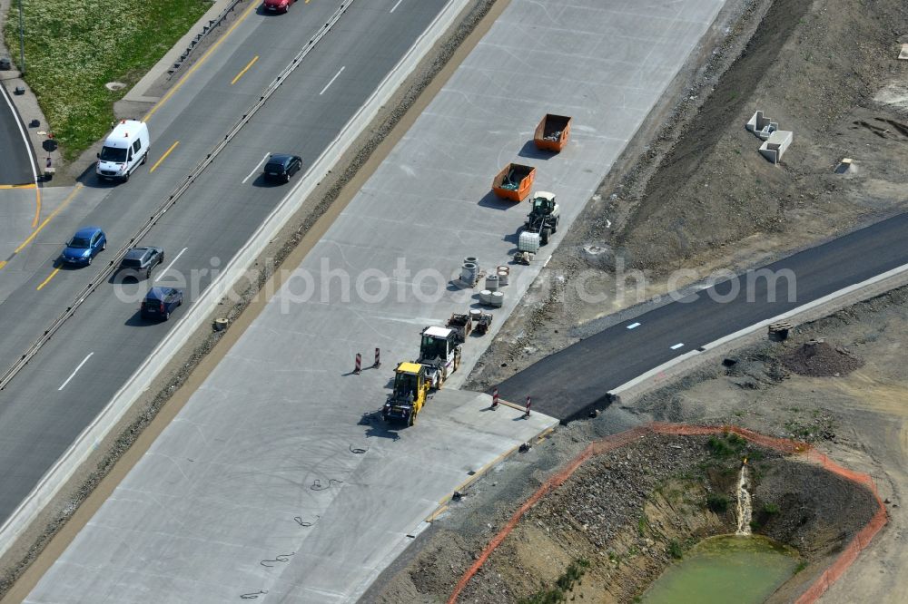 Aerial image Görkwitz - Buildings and route of the motorway A9 motorway with four lanes now. Currently, reconstruction, expansion and new construction work is underway for the six-lane expansion of Highway 9 between Triptis and Schleiz by Wayss & Freytag Ingenieurbau and EUROVIA VINCI in Thuringia