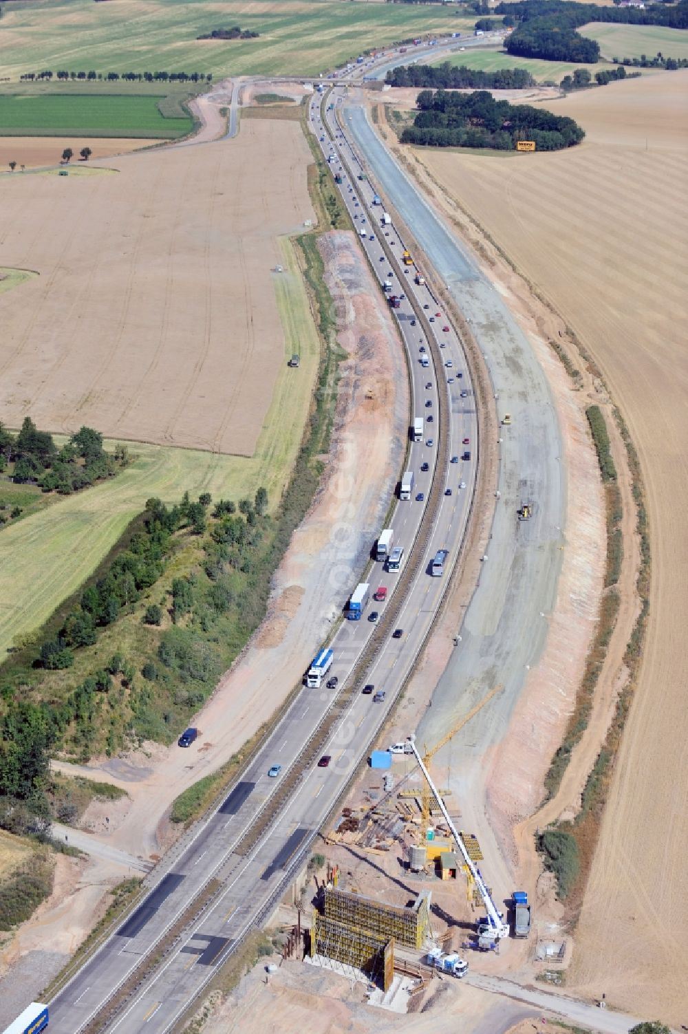 Aerial image Lemnitz - Buildings and route of the motorway A9 motorway with four lanes now. Currently, reconstruction, expansion and new construction work is underway for the six-lane expansion of Highway 9 between Triptis and Schleiz by Wayss & Freytag Ingenieurbau and EUROVIA VINCI in Thuringia