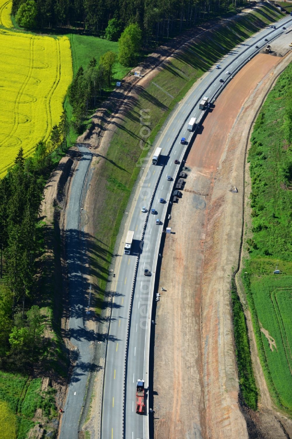 Lemnitz from above - Buildings and route of the motorway A9 motorway with four lanes now. Currently, reconstruction, expansion and new construction work is underway for the six-lane expansion of Highway 9 between Triptis and Schleiz by Wayss & Freytag Ingenieurbau and EUROVIA VINCI in Thuringia