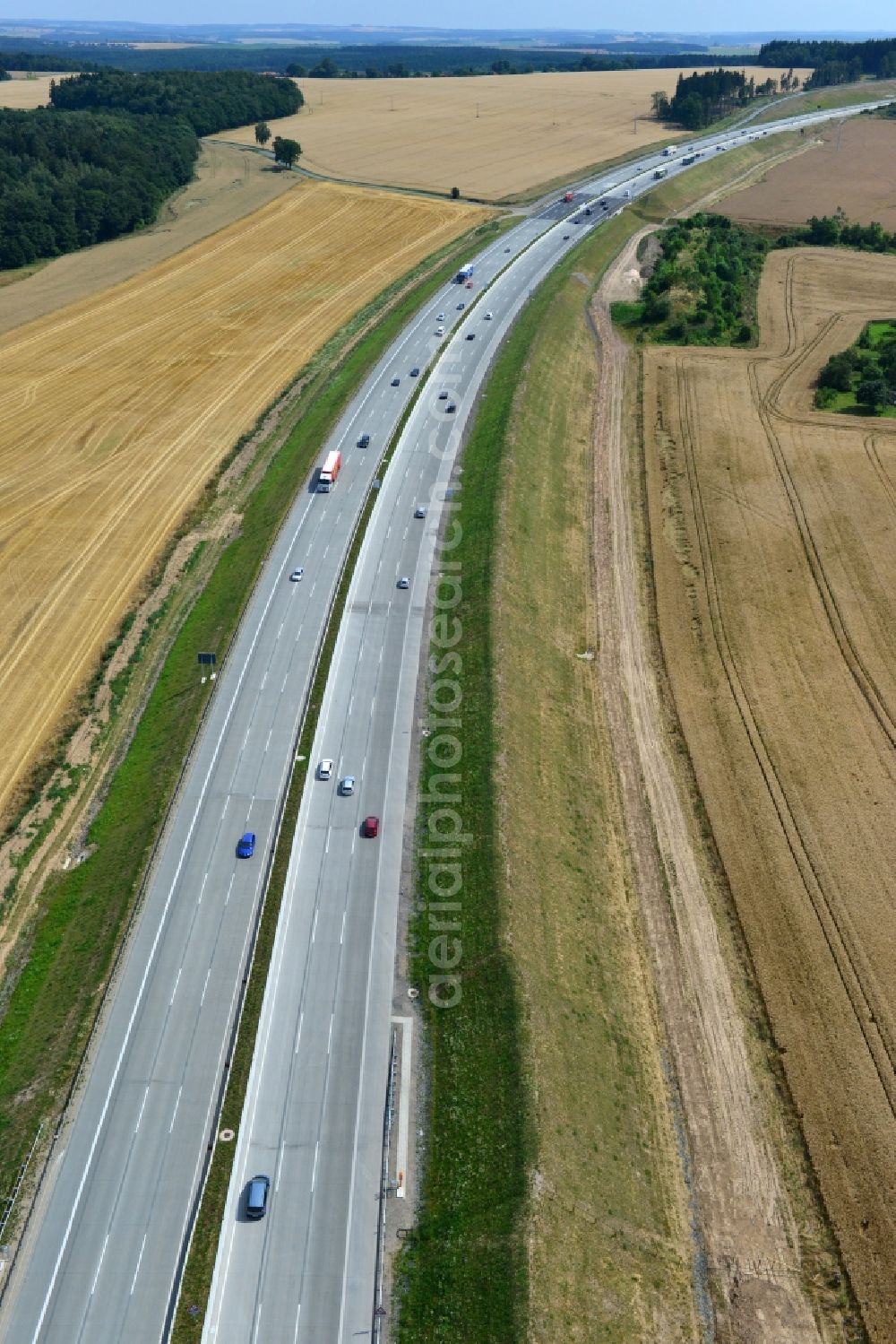 Aerial photograph Lemnitz - Buildings and route of the motorway A9 motorway with four lanes now. Currently, reconstruction, expansion and new construction work is underway for the six-lane expansion of Highway 9 between Triptis and Schleiz by Wayss & Freytag Ingenieurbau and EUROVIA VINCI in Thuringia