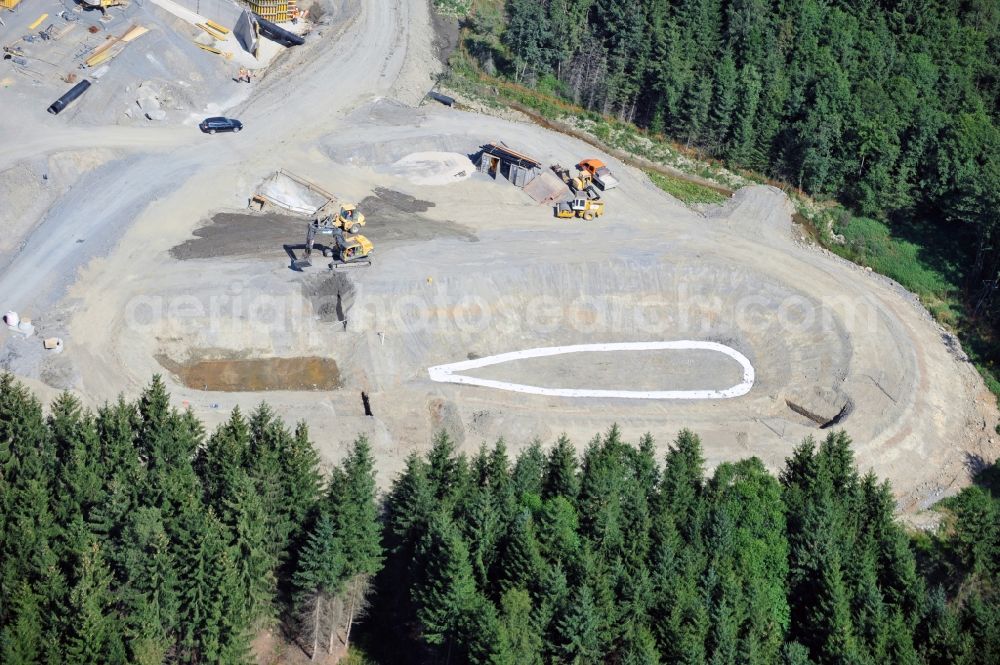 Aerial image Pahnstangen - Ausbau- Arbeiten und Baustellen an der Streckenführung der BAB Bundesautobahn A9 bei Pahnstangen in Thüringen. Derzeit laufen Umbau-, Erweiterungs- und Neubauarbeiten für den sechsspurigen Ausbau der Autobahn 9 zwischen Triptis und Schleiz in Thüringen durch die Arbeitsgemeinschaft ARGE Wayss