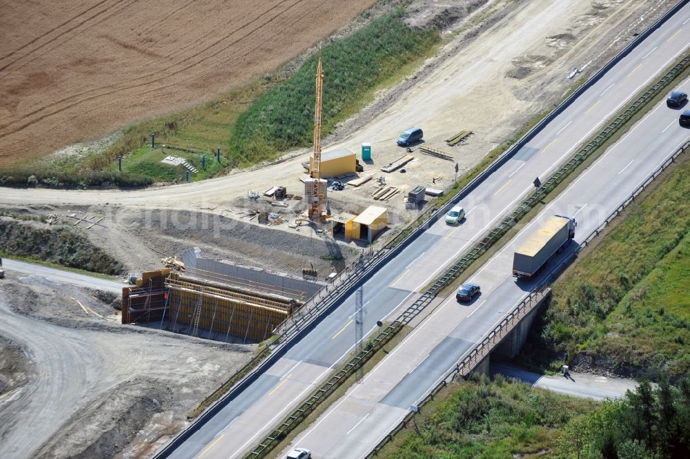 Pahnstangen from above - Ausbau- Arbeiten und Baustellen an der Streckenführung der BAB Bundesautobahn A9 bei Pahnstangen in Thüringen. Derzeit laufen Umbau-, Erweiterungs- und Neubauarbeiten für den sechsspurigen Ausbau der Autobahn 9 zwischen Triptis und Schleiz in Thüringen durch die Arbeitsgemeinschaft ARGE Wayss