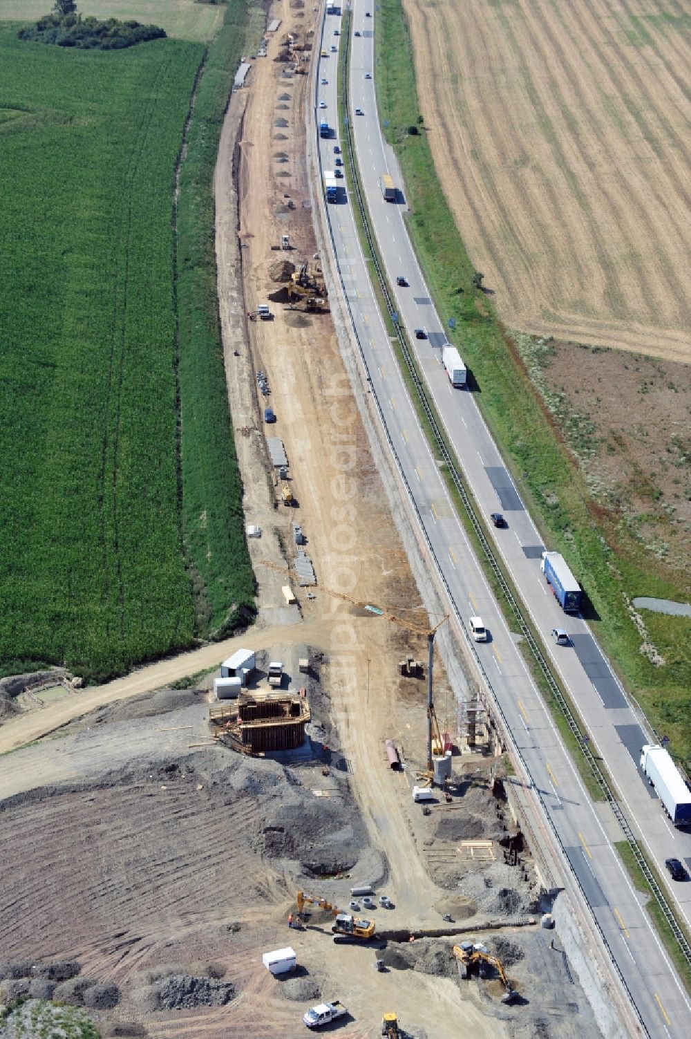 Pahnstangen from above - Ausbau- Arbeiten und Baustellen an der Streckenführung der BAB Bundesautobahn A9 bei Pahnstangen in Thüringen. Derzeit laufen Umbau-, Erweiterungs- und Neubauarbeiten für den sechsspurigen Ausbau der Autobahn 9 zwischen Triptis und Schleiz in Thüringen durch die Arbeitsgemeinschaft ARGE Wayss