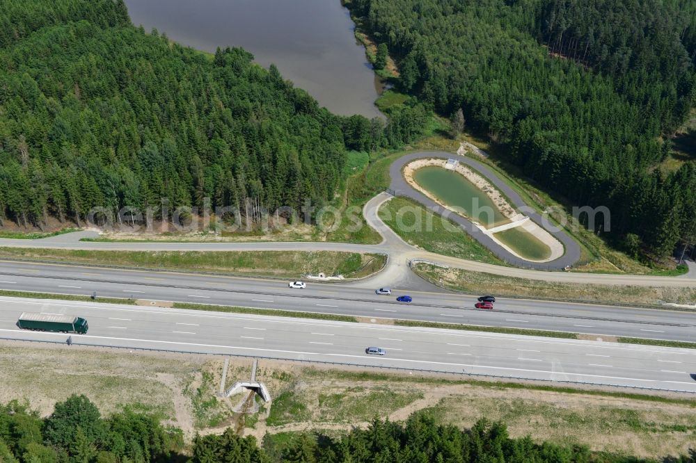 Aerial image Pörmitz - Buildings and route of the motorway A9 motorway with four lanes now. Currently, reconstruction, expansion and new construction work is underway for the six-lane expansion of Highway 9 near Poermitz by Wayss & Freytag Ingenieurbau and EUROVIA VINCI in Thuringia