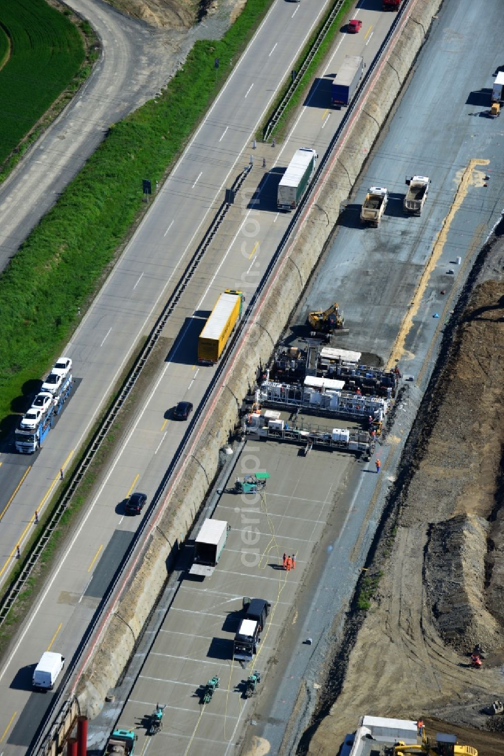 Aerial image Schleiz - Buildings and route of the motorway A9 motorway with four lanes now. Currently, reconstruction, expansion and new construction work is underway for the six-lane expansion of Highway 9 between Triptis and Schleiz by Wayss & Freytag Ingenieurbau and EUROVIA VINCI in Thuringia