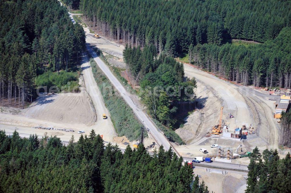 Aerial image Wüstenwetzdorf - Buildings and route of the motorway A9 motorway with four lanes now. Currently, reconstruction, expansion and new construction work is underway for the six-lane expansion of Highway 9 between Triptis and Schleiz by Wayss & Freytag Ingenieurbau and EUROVIA VINCI in Thuringia