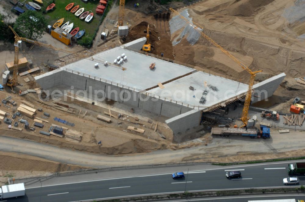 Braunschweig from the bird's eye view: Blick auf den Um- und Ausbau des Autobahndreieck Braunschweig-Südwest an der Autobahn A29 / A 391. Der EUROVIA Baukonzern errichtet hier einige Brückenneubauten. Bauherr ist die Niedersächsische Landesbehörde für Straßenbau und Verkehr. View of the implementation and expansion of the motorway junction Braunschweig-southwest along the highway A29 / A 395th The construction company built EUROVIA here are some new bridges. Owner is the Lower Saxony state authorities for road construction and transport.