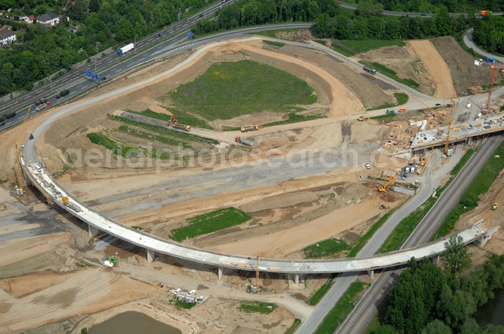 Aerial image Braunschweig - Blick auf den Um- und Ausbau des Autobahndreieck Braunschweig-Südwest an der Autobahn A29 / A 391. Der EUROVIA Baukonzern errichtet hier einige Brückenneubauten. Bauherr ist die Niedersächsische Landesbehörde für Straßenbau und Verkehr. View of the implementation and expansion of the motorway junction Braunschweig-southwest along the highway A29 / A 395th The construction company built EUROVIA here are some new bridges. Owner is the Lower Saxony state authorities for road construction and transport.