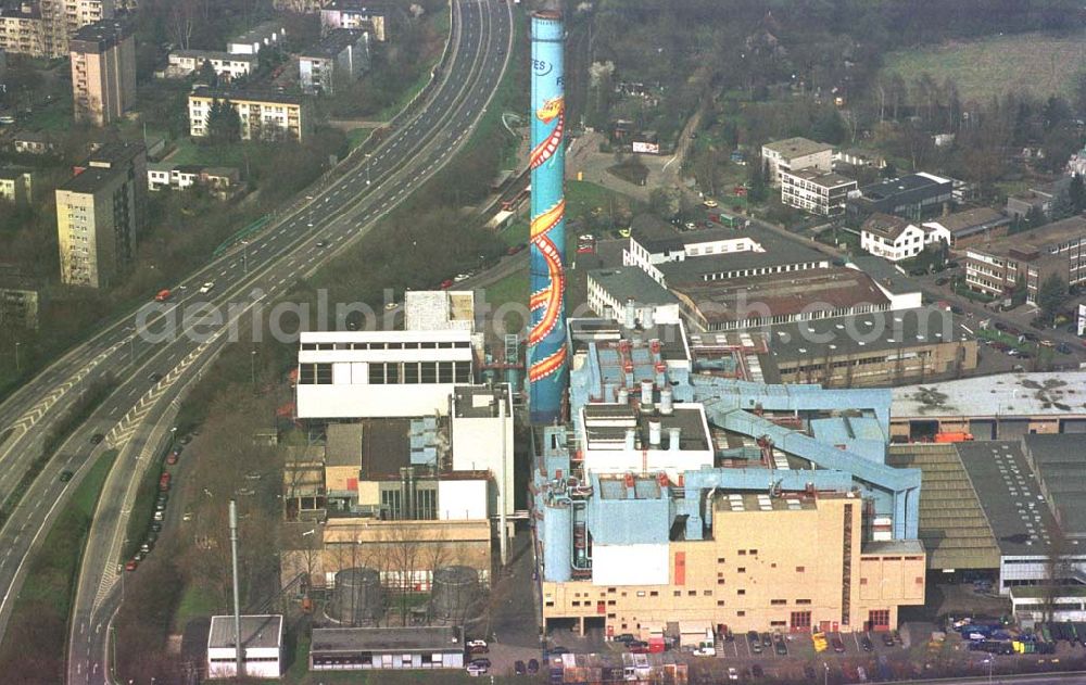 Aerial photograph Frankfurt am Main - Blick auf den Ausbau der AVA Abfallverbrennungsanlage Nordweststadt GmbH an der Heddernheimer Landstraße 145 in 60439 Frankfurt am Main, Telefon: +49 (0)69 5860430, Telefax: +49 (0)69 58604339,E-Mail: christa.kern@mhkw-frankfurt.de,Achim Walder: http://