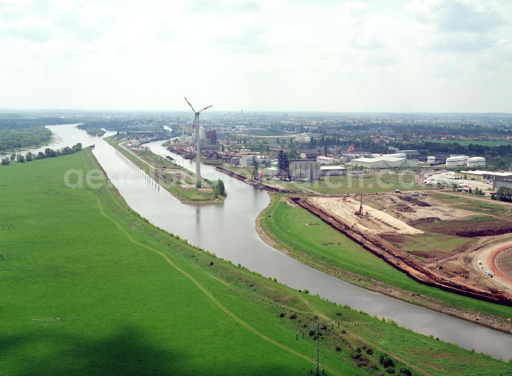 Magdeburg / Sachsen-Anhalt from the bird's eye view: Ausbau des Binenhafens Magdeburg im Zuge von Ausgleichs- und Ersatzmaßnahmen am Wasserstraßenkreuz Magdeburg / Elbe-Havel-Kanal. Ein Projekt des Wasserstraßenneubauamtes Magdeburg