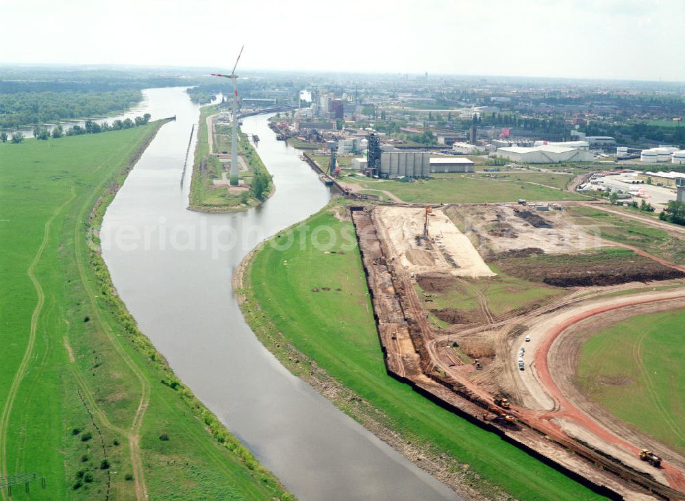 Aerial photograph Magdeburg / Sachsen-Anhalt - Ausbau des Binenhafens Magdeburg im Zuge von Ausgleichs- und Ersatzmaßnahmen am Wasserstraßenkreuz Magdeburg / Elbe-Havel-Kanal. Ein Projekt des Wasserstraßenneubauamtes Magdeburg