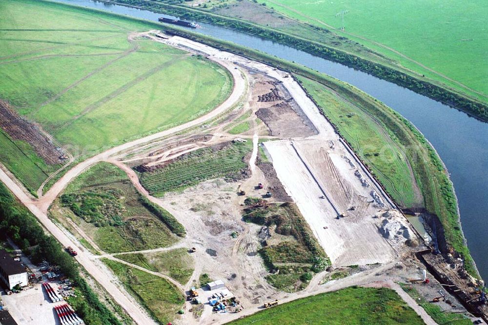 Aerial image Magdeburg(Sachsen-Anhalt) - Ausbau des Binnenhafens Magdeburg im Zuge von Ausgleichs- und Ersatzmaßnahmen am Wasserstraßenkreuz Magdeburg / Elbe-Havel-Kanal. Ein Projekt des Wasserstraßenneubauamtes Magdeburg