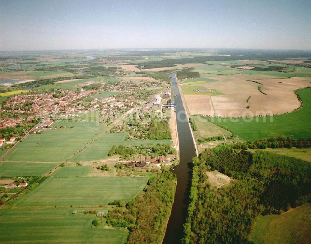 Aerial photograph Niegripp / Sachsen-Anhalt - Ausbau des Elbe-Havel-Kanales bei Niegripp östlich von Hohenwarthe in Sachsen-Anhalt. Ein Projekt des Wasserstraßen-Neubauamt Magdeburg Frau Roskoden, Kleiner Werder 5c, 39114 MAGDEBURG Tel.: 0391-5352168