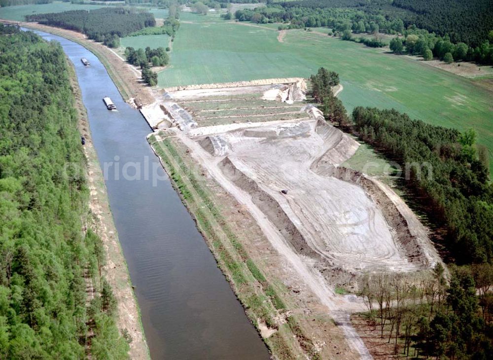 Aerial photograph Parey / Sachsen-Anhalt - Ausbau des Elbe-Havel-Kanales bei Parey in Sachsen-Anhalt. Ein Projekt des: Wasserstraßen-Neubauamt Magdeburg Frau Roskoden, Kleiner Werder 5c, 39114 MAGDEBURG Tel.: 0391-5352168