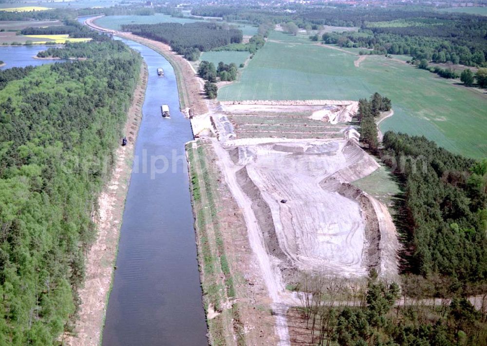 Parey / Sachsen-Anhalt from the bird's eye view: Ausbau des Elbe-Havel-Kanales bei Parey in Sachsen-Anhalt. Ein Projekt des: Wasserstraßen-Neubauamt Magdeburg Frau Roskoden, Kleiner Werder 5c, 39114 MAGDEBURG Tel.: 0391-5352168