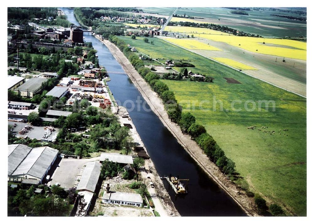 Burg / Sachsen-Anhalt from the bird's eye view: Ausbau des Elbe-Havel-Kanales am nördlichen Stadtrand von Burg in Sachsen-Anhalt. Ein Projekt des Wasserstraßen-Neubauamt Magdeburg Frau Roskoden, Kleiner Werder 5c, 39114 MAGDEBURG, Tel.: 0391-5352168