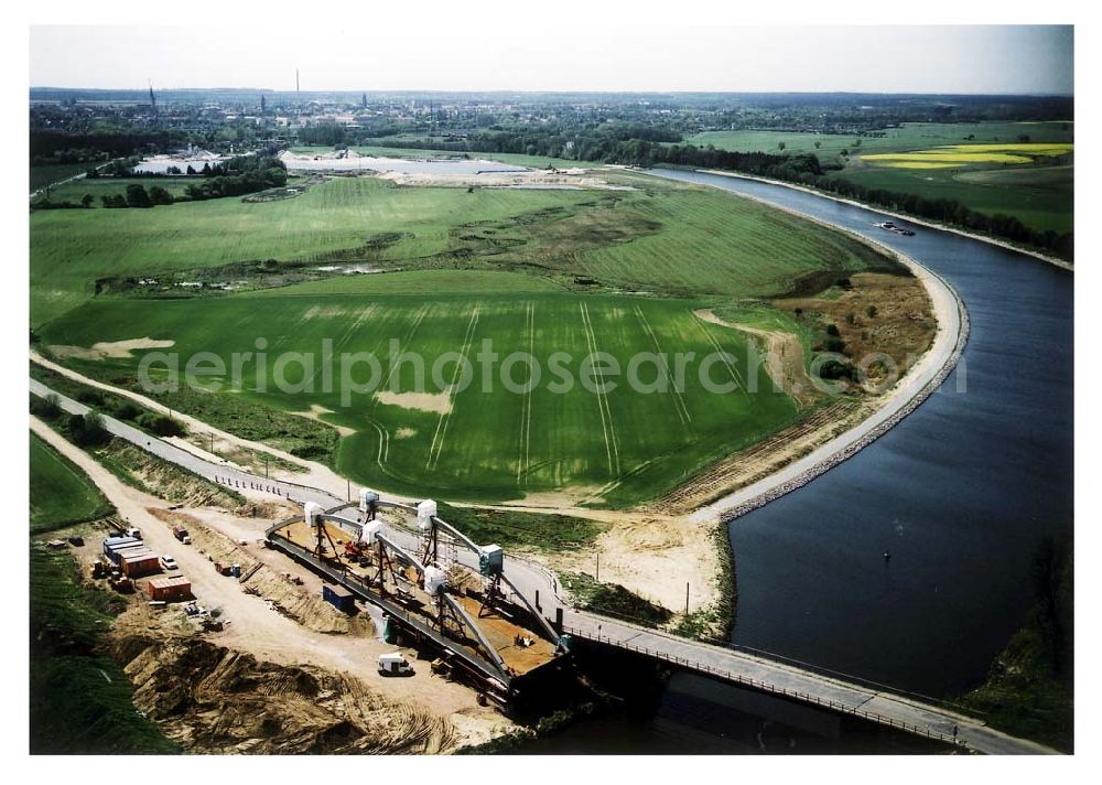 Burg / Sachsen-Anhalt from above - Ausbau des Elbe-Havel-Kanales am nördlichen Stadtrand von Burg in Sachsen-Anhalt. Ein Projekt des Wasserstraßen-Neubauamt Magdeburg Frau Roskoden, Kleiner Werder 5c, 39114 MAGDEBURG, Tel.: 0391-5352168