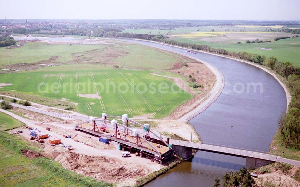 Burg / Sachsen-Anhalt from the bird's eye view: Ausbau des Elbe-Havel-Kanales am nördlichen Stadtrand von Burg in Sachsen-Anhalt. Ein Projekt des Wasserstraßen-Neubauamt Magdeburg Frau Roskoden, Kleiner Werder 5c, 39114 MAGDEBURG, Tel.: 0391-5352168