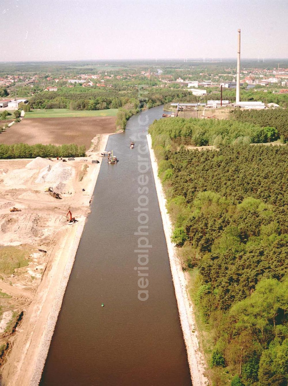 Aerial photograph Genthin / Brandenburg - Ausbau des Elbe-Havel-Kanales östlich von Genthin in Brandenburg.