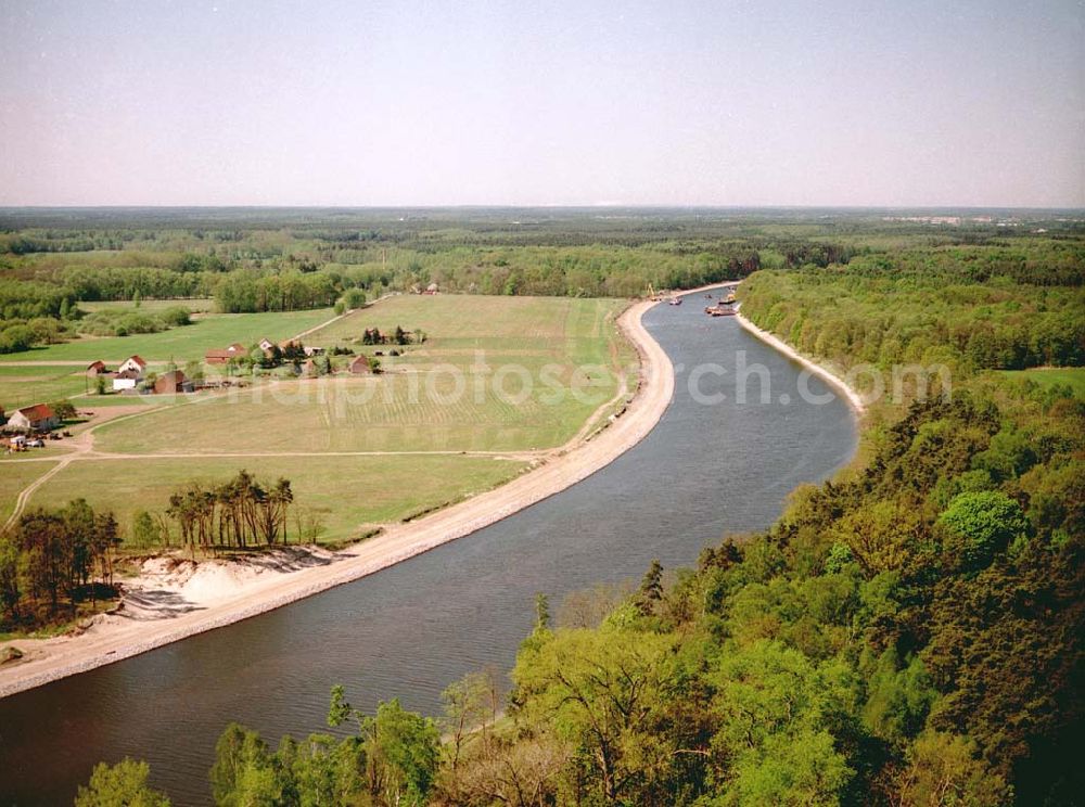 Genthin / Brandenburg from the bird's eye view: Ausbau des Elbe-Havel-Kanales östlich von Genthin in Brandenburg.