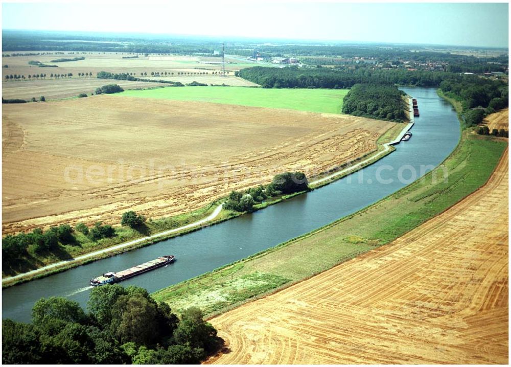 Aerial photograph Zerben - 30.07.2004, Blick auf den Elbe-Havelkanal zwischen Parey und Zerben