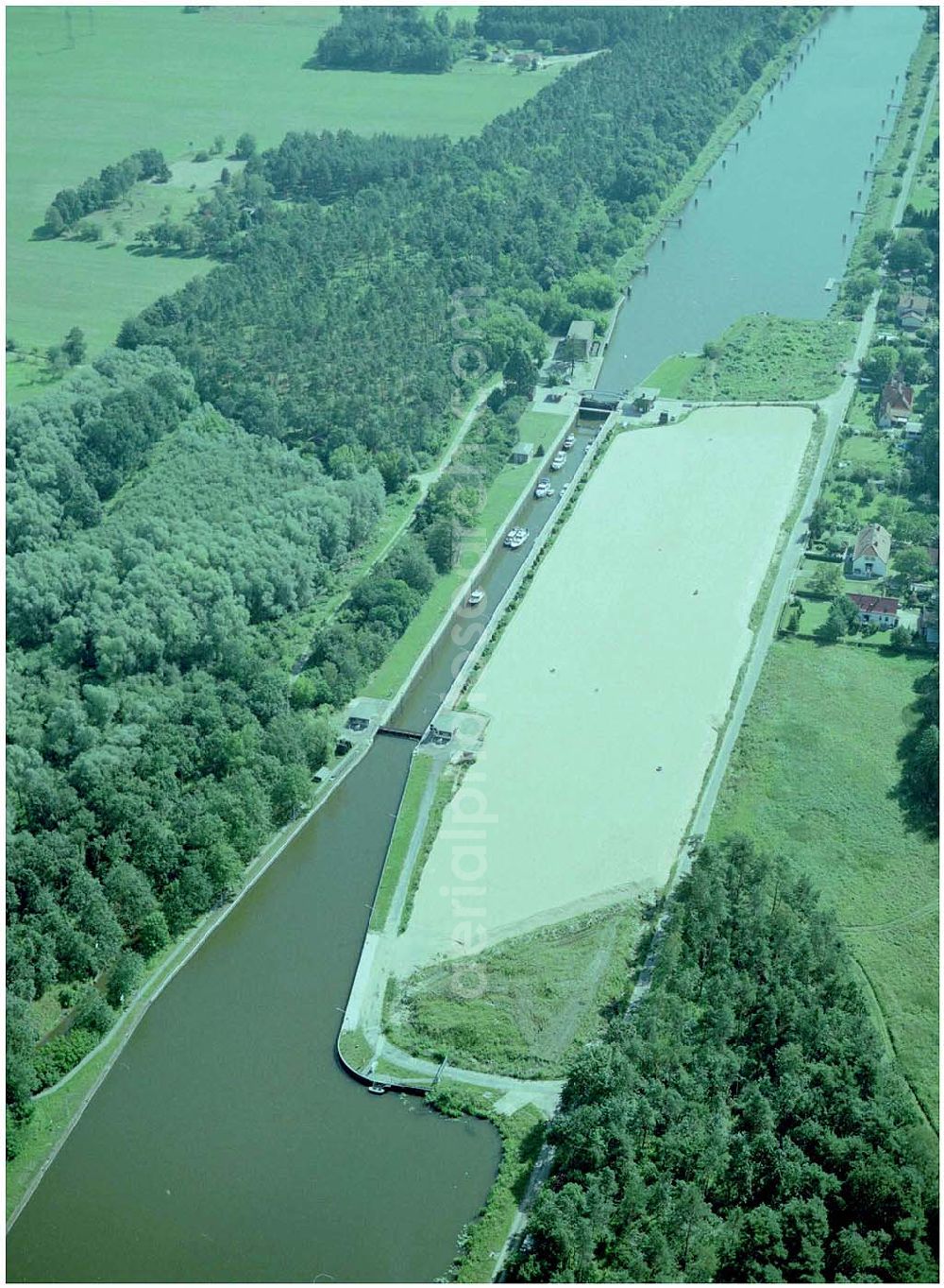 Aerial photograph Wusterwitz - 30.7.2004, Blick auf die Schleuse in Wusterwitz im Elbe-Havelkanal