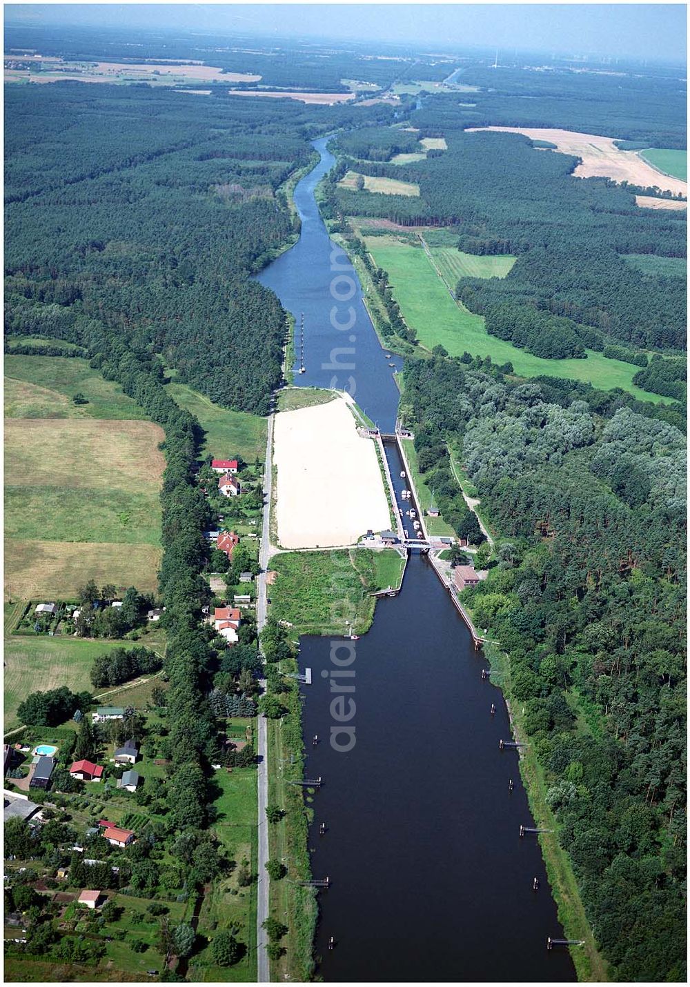 Aerial image Wusterwitz - 30.7.2004, Blick auf die Schleuse in Wusterwitz im Elbe-Havelkanal