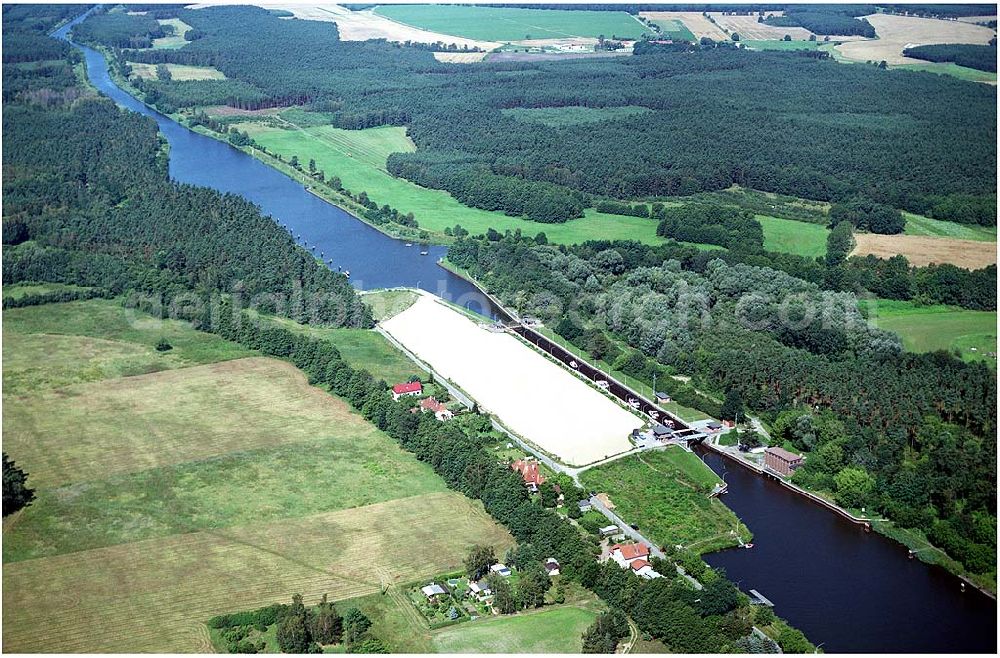 Aerial photograph Wusterwitz - 30.7.2004, Blick auf die Schleuse in Wusterwitz im Elbe-Havelkanal