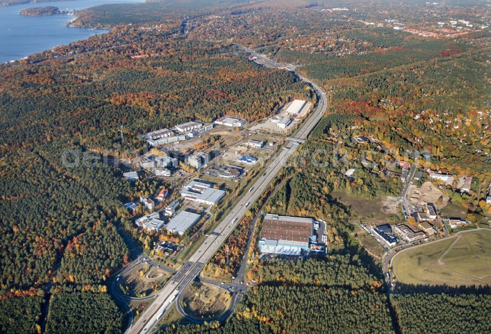 Kleinmachnow from above - The expansion of the commercial site Europarc Dreilinden Kleinmachnow OT Dreilinden in Brandenburg. The Business Campus EUROPARC DREILINDEN serves more than 80 companies the company headquarters