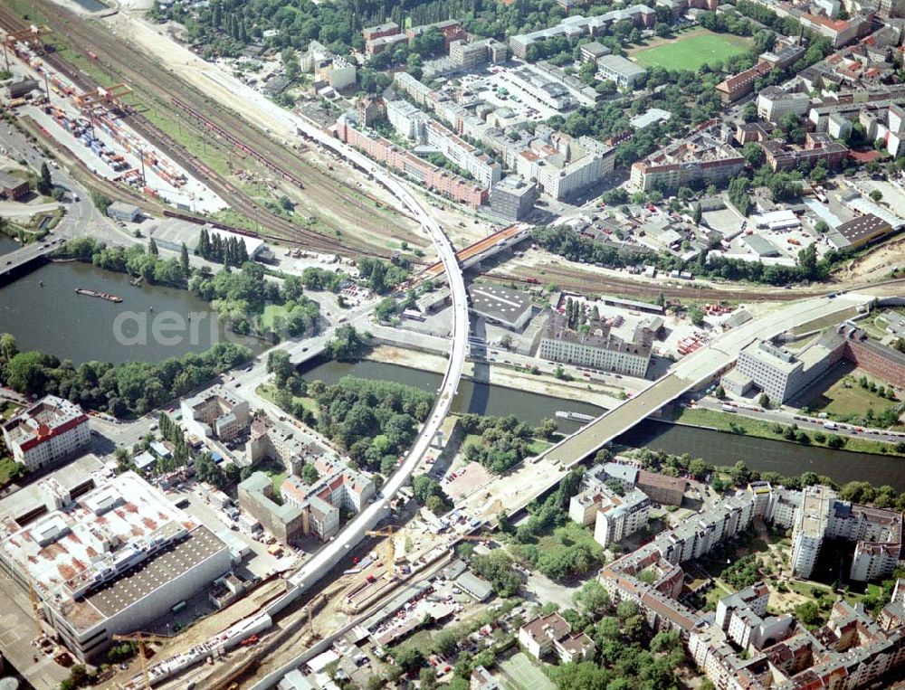 Berlin - Wedding from above - Ausbau des DB - Innenringes zwischen dem Berliner Westhafen und der Müllerstraße am Bereich der Perleberger Brücke in Berlin - Wedding.