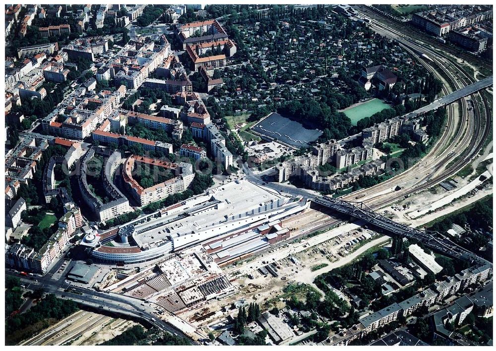 Aerial photograph Berlin - Wedding - Ausbau des Innernringes der Deutschen Bahn zwischen dem Bereich S-Bhf. Gesundbrunnen.