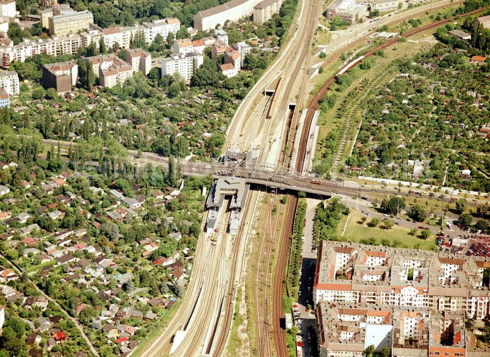 Berlin - Prenzlauer Berg / Wedding from above - Ausbau des Innernringes der Deutschen Bahn zwischen dem Bereich Bornholmer Brücke - Nordkreuz - S-Bhf. Gesundbrunnen.