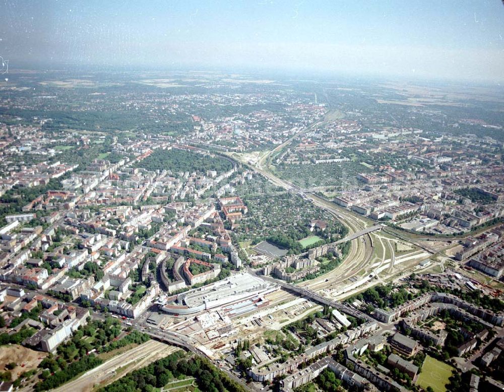 Aerial photograph Berlin - Wedding - Ausbau des Innernringes der Deutschen Bahn zwischen dem Bereich Nordkreuz - S-Bhf. Gesundbrunnen.