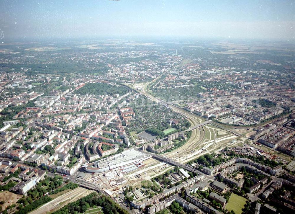 Berlin - Wedding from above - Ausbau des Innernringes der Deutschen Bahn zwischen dem Bereich Nordkreuz - S-Bhf. Gesundbrunnen.