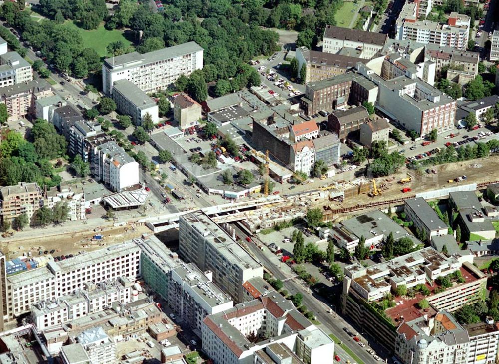 Aerial photograph Berlin - Wedding - Ausbau des Innernringes der Deutschen Bahn zwischen dem Bereich Westhafen - Müllerstraße.