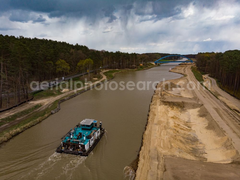 Aerial photograph Finowfurt - Channel flow and river banks of the waterway shipping Oder-Havel-Kanal in Finowfurt at Schorfheide in the state Brandenburg, Germany