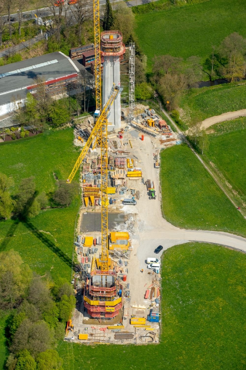 Aerial photograph Bad Wünnenberg - Construction of the bypass road bridge Aftetalbruecke in in Bad Wuennenberg in the state North Rhine-Westphalia