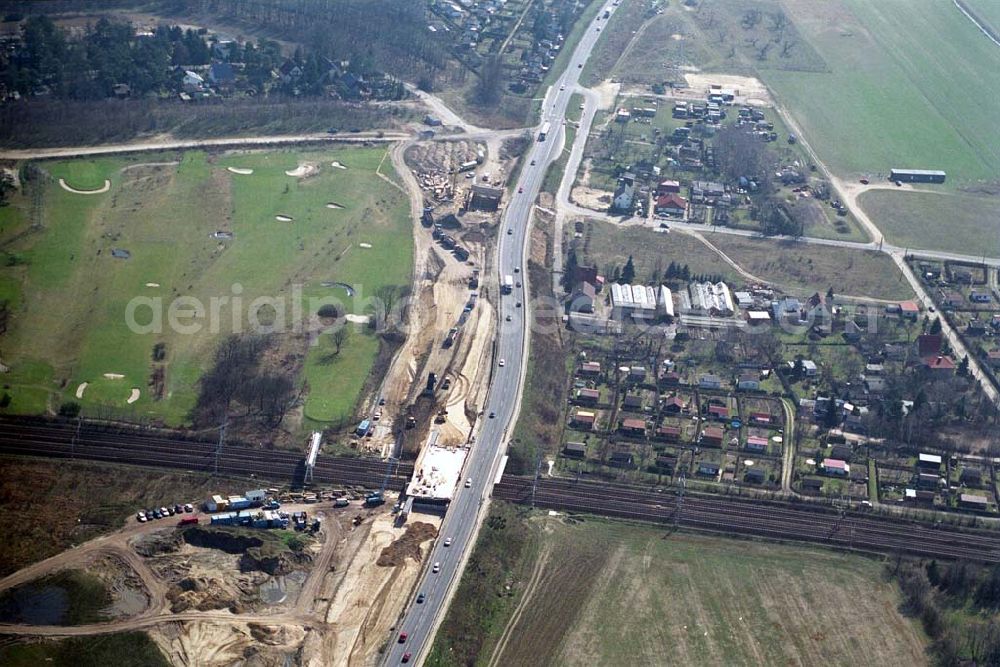 Aerial photograph Mahlow - Ausbau der Ortsumgehungsstraße bei Mahlow in Brandenburg durch die SCHÄLERBAU GmbH