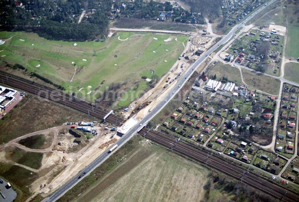 Aerial photograph Mahlow - Ausbau der Ortsumgehungsstraße bei Mahlow in Brandenburg durch die SCHÄLERBAU GmbH