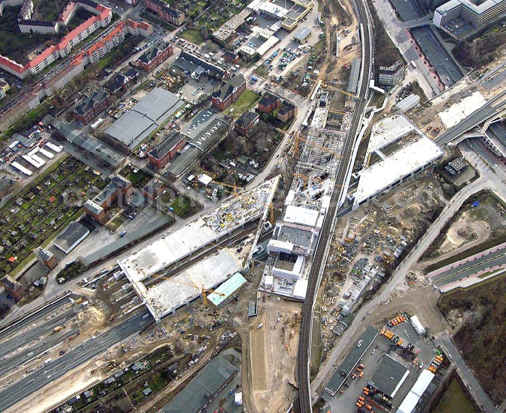 Aerial photograph Berlin - Tempelhof - 09.01.2005 Berlin/Ausbau Südring S-Bahnhof Papestraße am Flughafen Tempelhof durch Walter Bau AG