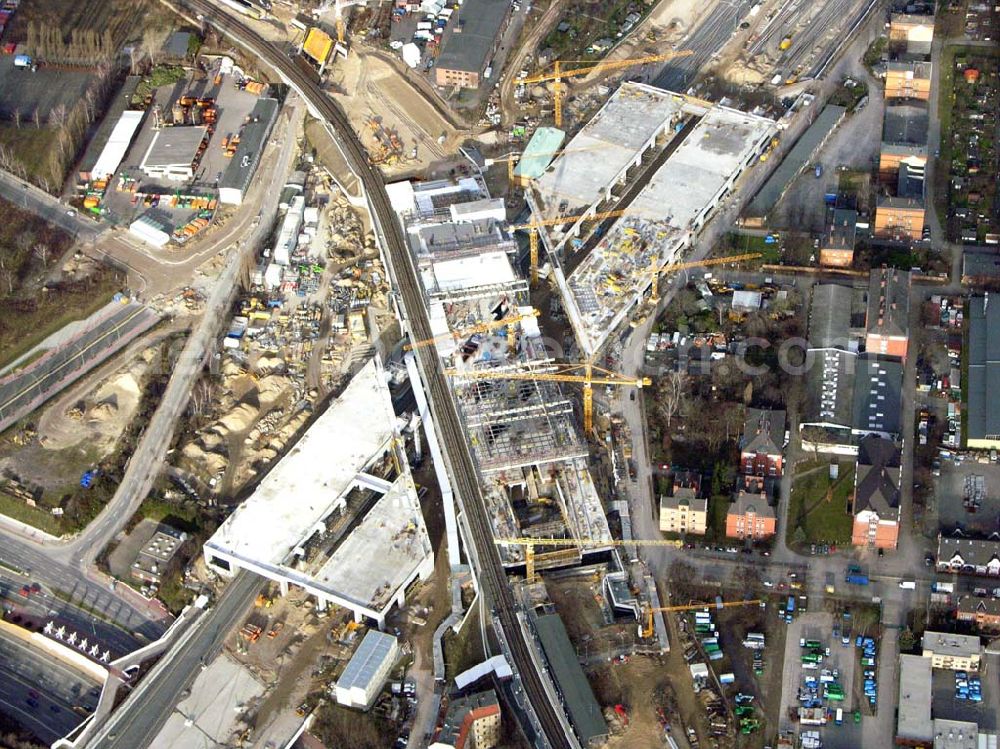 Berlin - Tempelhof from above - 09.01.2005 Berlin/Ausbau Südring S-Bahnhof Papestraße am Flughafen Tempelhof durch Walter Bau AG