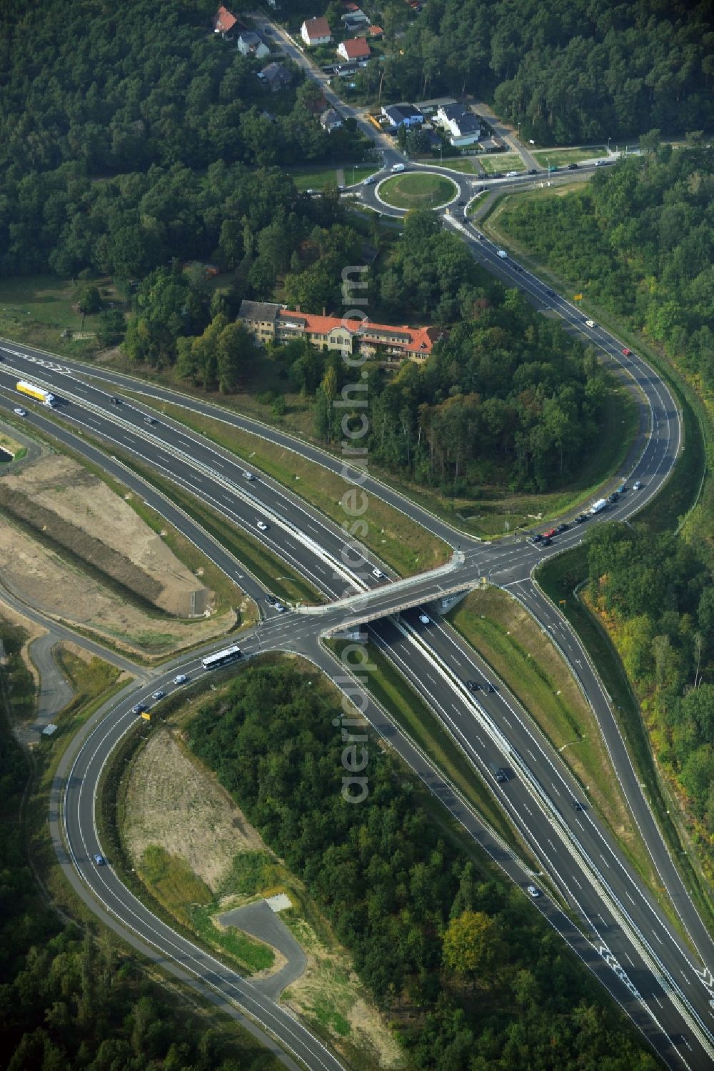 Aerial image Stahnsdorf OT Güterfelde - Construction for the expansion and reconstruction of the country's road to L40 bypass Güterfelde in Brandenburg