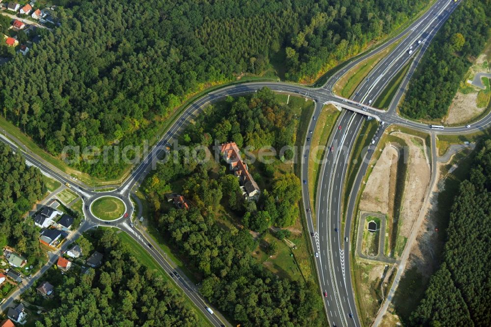 Stahnsdorf OT Güterfelde from the bird's eye view: Construction for the expansion and reconstruction of the country's road to L40 bypass Güterfelde in Brandenburg