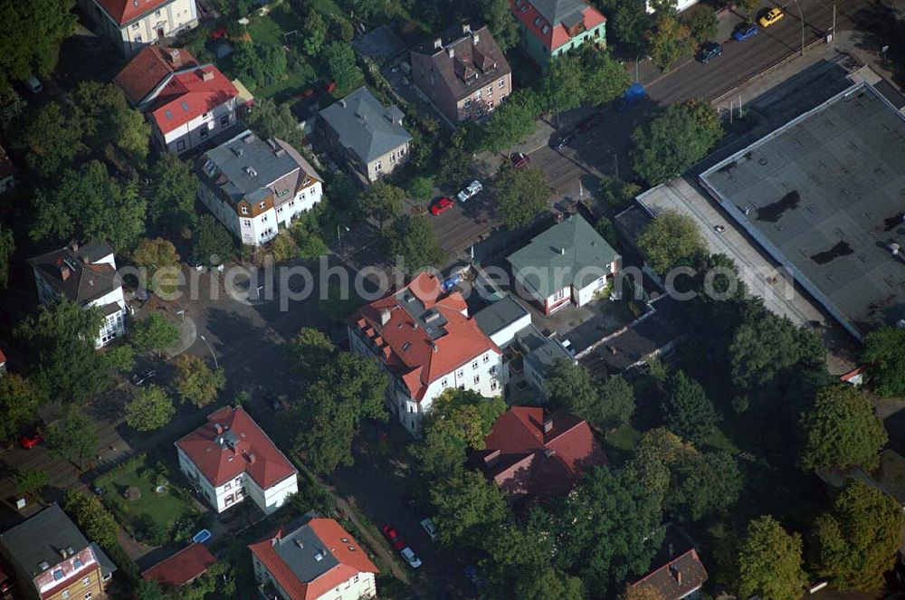 Aerial image Berlin-Karlshorst - 05.10.2005 Berlin - Karlshorst - Wohngebiet an der Ehrlichstraße 39 / Ecke Üderseestraße in Berlin-Karlshorst